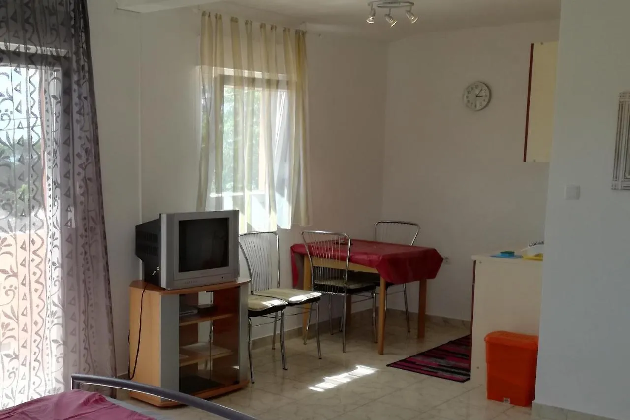 Apartments With A Parking Space Barbat, Rab - 11472 Barbat na Rabu